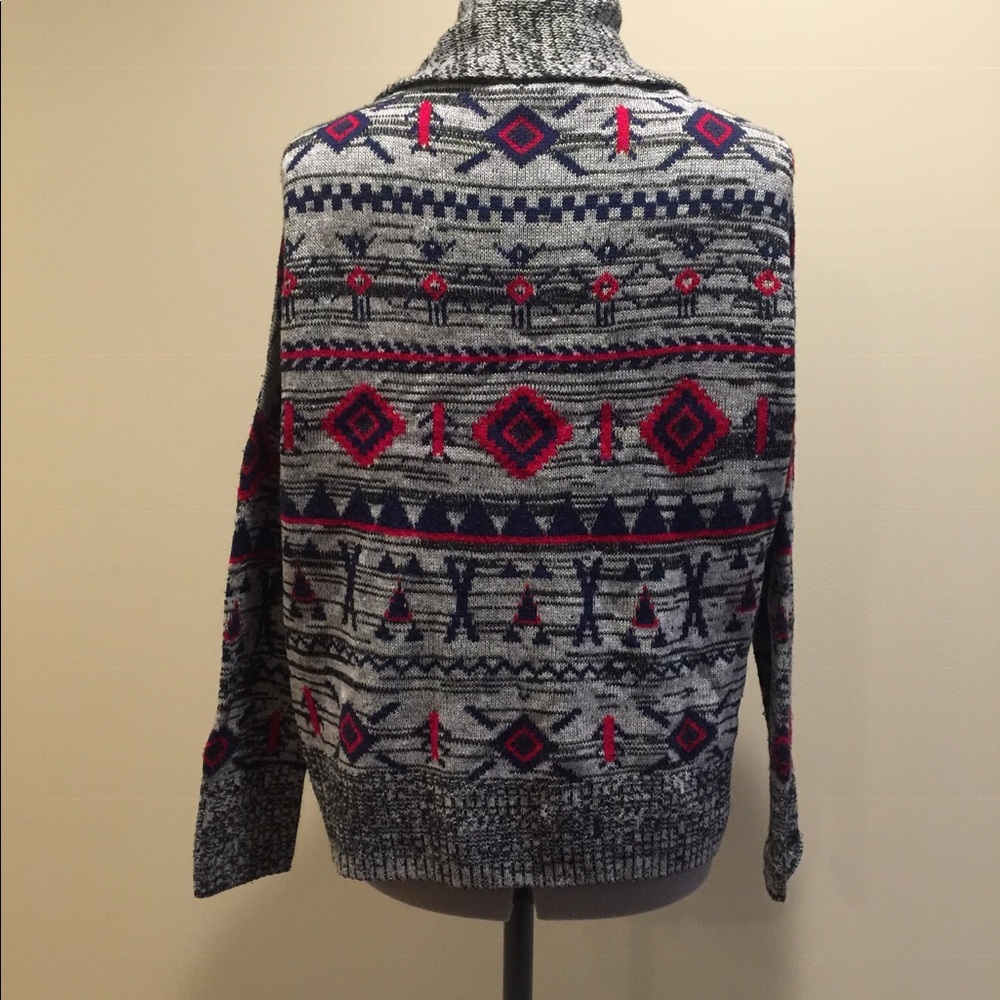 Roxy Size Small Aztec Wrap - image 1